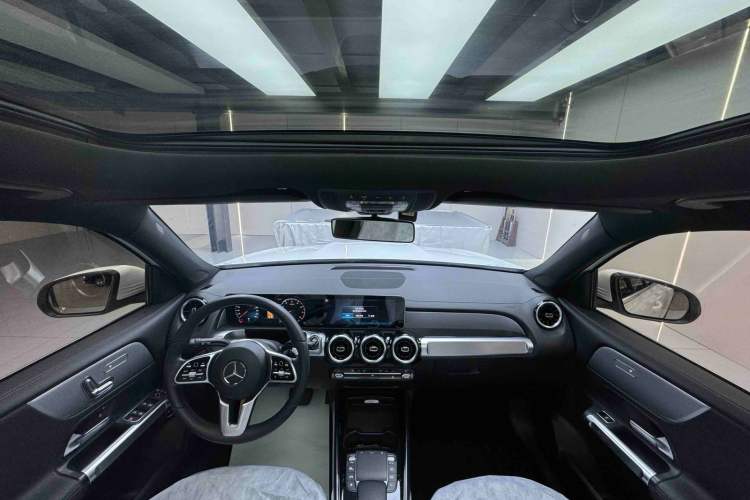 Used Mercedes-Benz GLB 2020 GLB 180 Fashion Model Interior 1