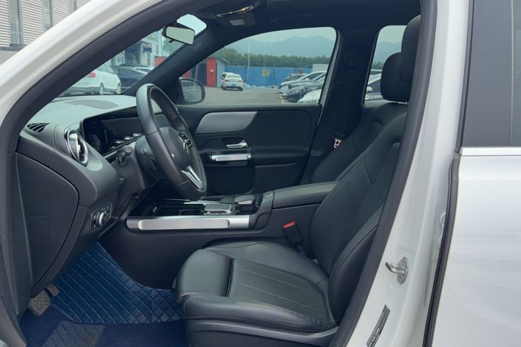 Used Mercedes-Benz GLB 2020 GLB 180 Dynamic Edition Interior 1
