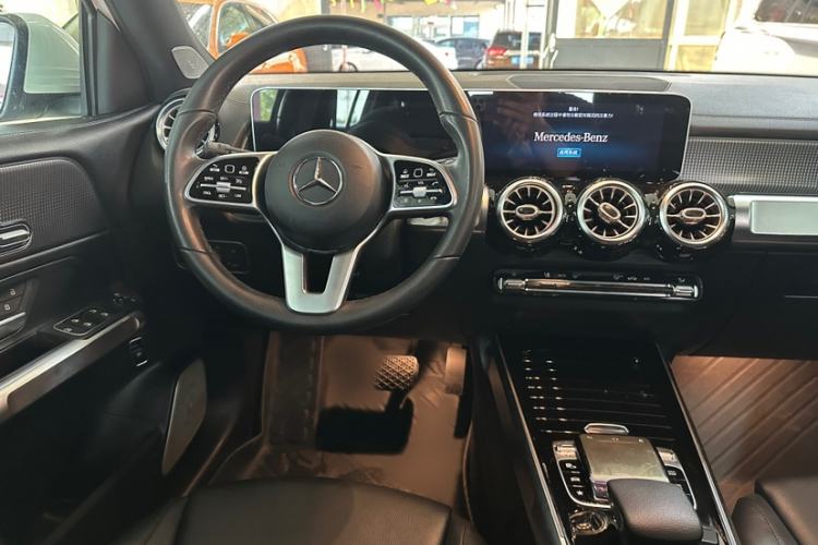 Used Mercedes-Benz GLB 2020 GLB 200 Stylish Edition Interior 10