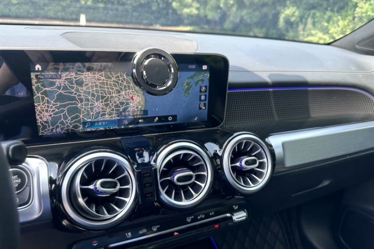 Used Mercedes-Benz GLB 2020 Updated GLB 200 Dynamic Edition Interior 10