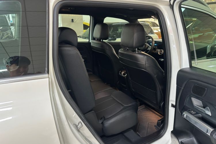 Used Mercedes-Benz GLB 2020 GLB 200 Stylish Edition Interior 12