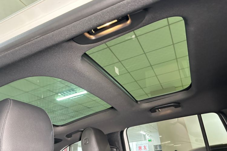 Used Mercedes-Benz GLB 2020 GLB 180 Fashion Model Interior 13