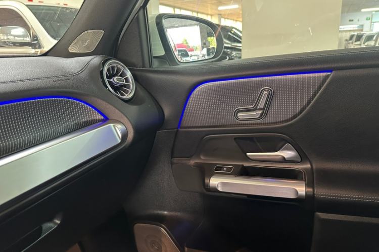 Used Mercedes-Benz GLB 2020 GLB 200 Stylish Edition Interior 13
