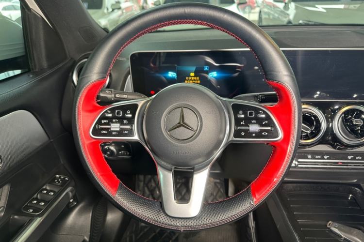 Used Mercedes-Benz GLB 2020 GLB 180 Fashion Model Interior 15