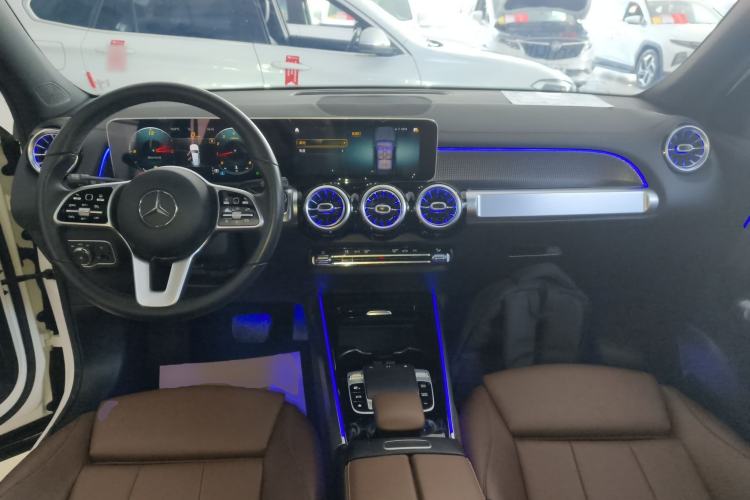 Used Mercedes-Benz GLB 2020 GLB 200 Stylish Edition Interior 2