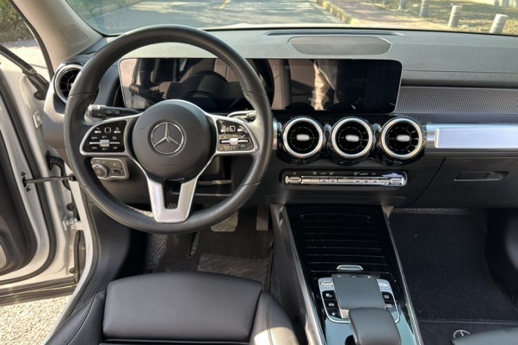 Used Mercedes-Benz GLB 2020 GLB 200 Dynamic Edition Interior 2