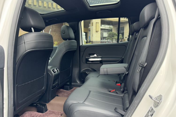 Used Mercedes-Benz GLB 2020 GLB 180 Dynamic Edition Interior 2