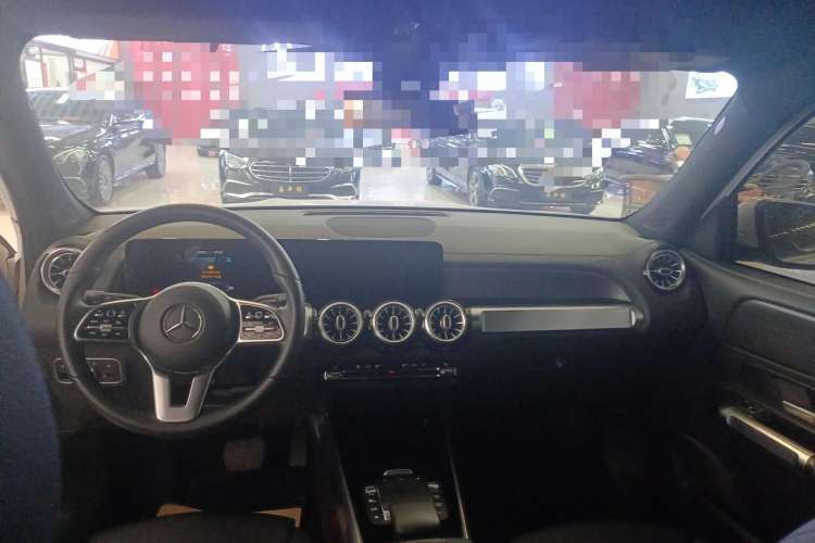 Used Mercedes-Benz GLB 2020 GLB 200 Dynamic Edition Interior 3