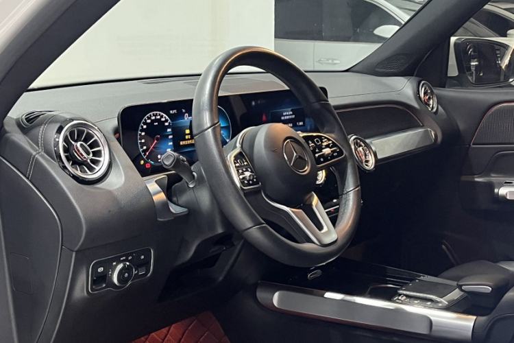 Used Mercedes-Benz GLB 2020 Updated GLB 200 Dynamic Edition Interior 3