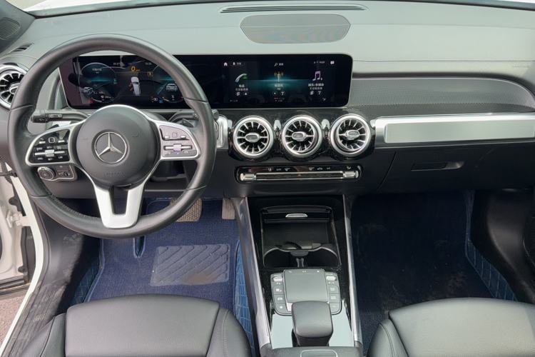 Used Mercedes-Benz GLB 2020 GLB 180 Dynamic Edition Interior 3