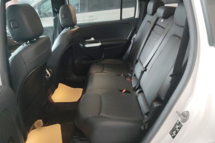 Used Mercedes-Benz GLB 2020 Facelift GLB 200 Fashion Edition Interior 4