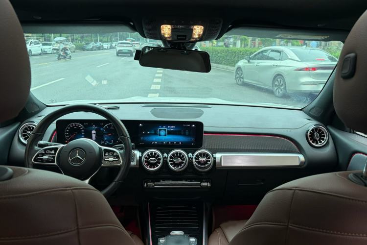 Used Mercedes-Benz GLB 2020 GLB 180 Dynamic Edition Interior 4