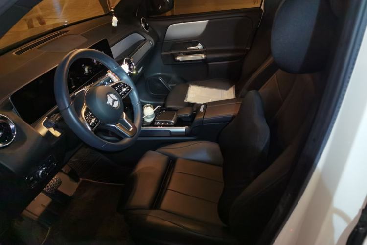 Used Mercedes-Benz GLB 2020 GLB 180 Dynamic Edition Left Front Seat