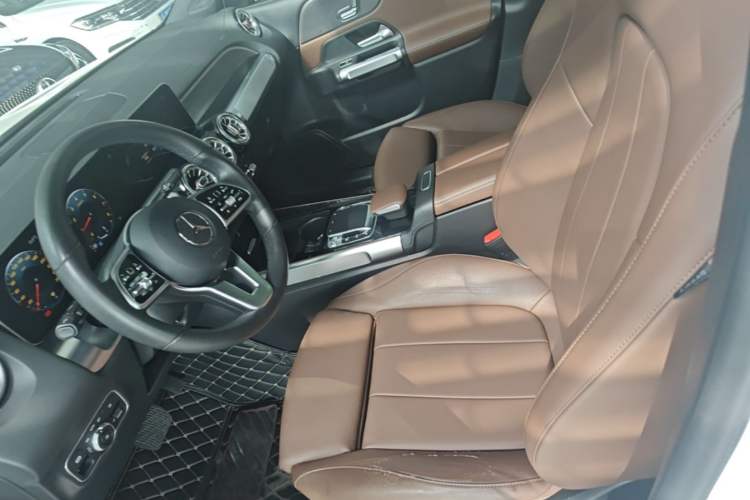 Used Mercedes-Benz GLB 2020 GLB 200 Stylish Edition Left Front Seat