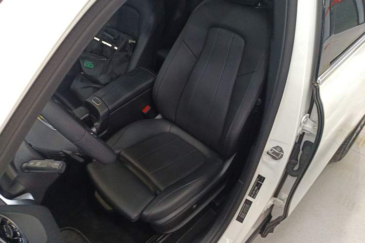 Used Mercedes-Benz GLB 2020 GLB 180 Dynamic Edition Left Front Seat