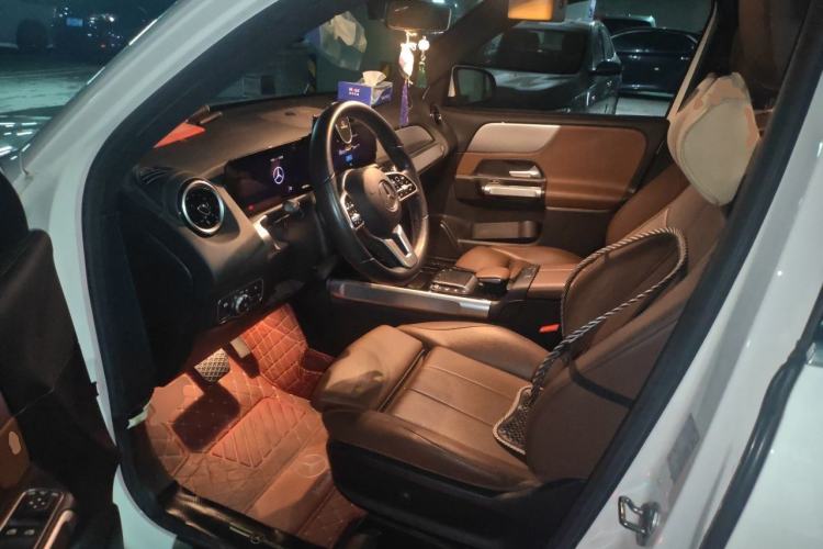 Used Mercedes-Benz GLB 2020 GLB 180 Fashion Model Left Front Seat