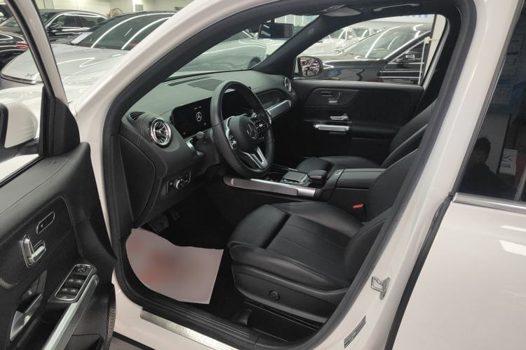 Used Mercedes-Benz GLB 2020 Facelift GLB 200 Fashion Edition Left Front Seat