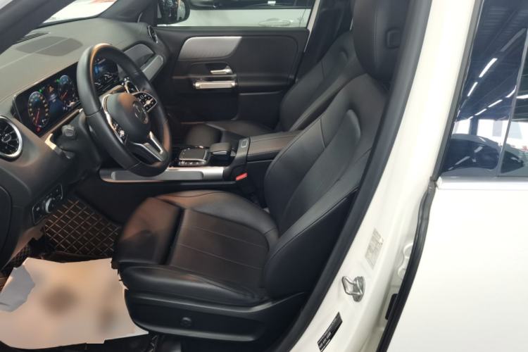 Used Mercedes-Benz GLB 2020 GLB 180 Fashion Model Left Front Seat