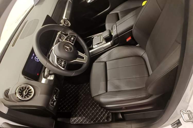 Used Mercedes-Benz GLB 2020 GLB 200 Stylish Edition Left Front Seat