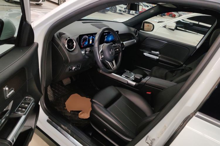 Used Mercedes-Benz GLB 2020 GLB 200 Dynamic Edition Left Front Seat