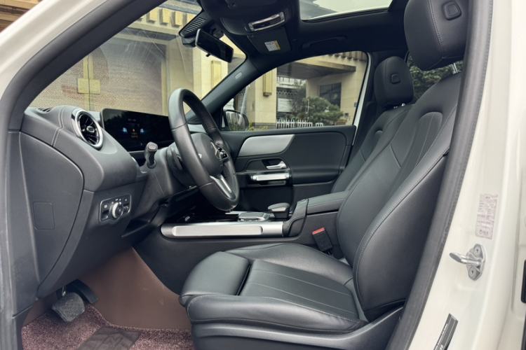 Used Mercedes-Benz GLB 2020 GLB 180 Dynamic Edition Left Front Seat