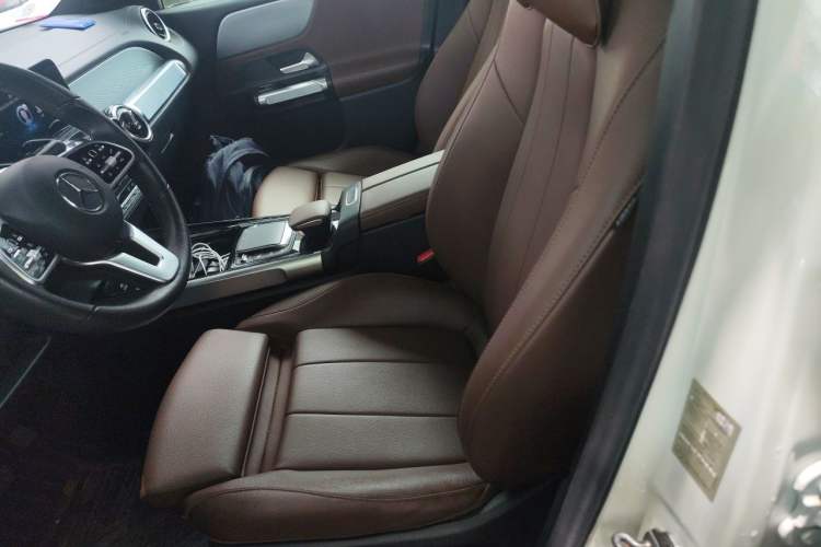 Used Mercedes-Benz GLB 2020 GLB 180 Fashion Model Left Front Seat