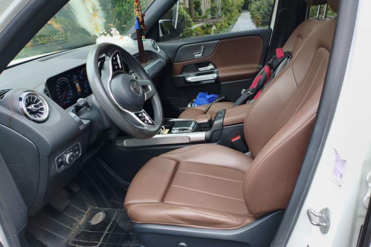 Used Mercedes-Benz GLB 2020 GLB 200 Stylish Edition Left Front Seat