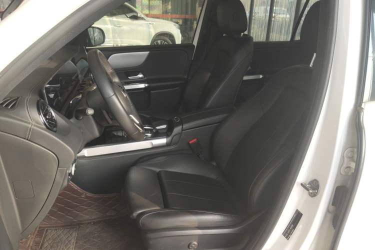 Used Mercedes-Benz GLB 2020 GLB 180 Dynamic Edition Left Front Seat