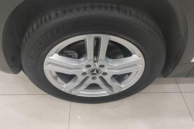 Used Mercedes-Benz GLB 2020 Updated GLB 200 Dynamic Edition Left Front Wheel Hub