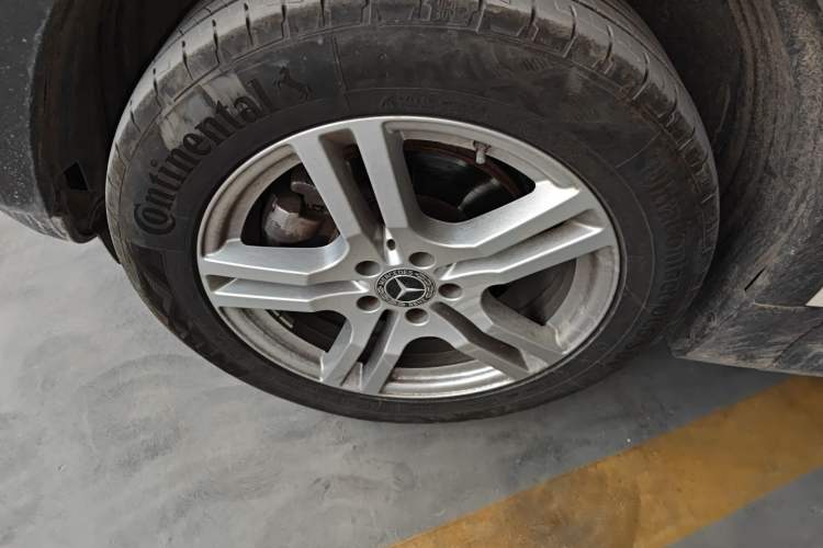 Used Mercedes-Benz GLB 2020 GLB 200 Dynamic Edition Left Front Wheel Hub
