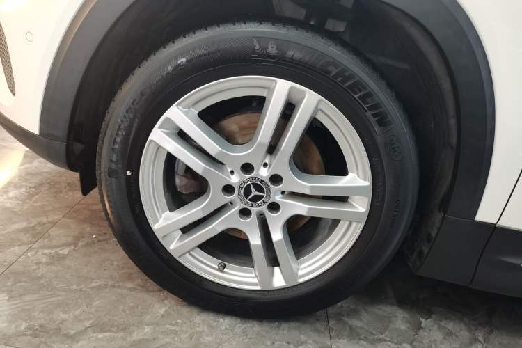 Used Mercedes-Benz GLB 2020 GLB 180 Fashion Model Left Front Wheel Hub