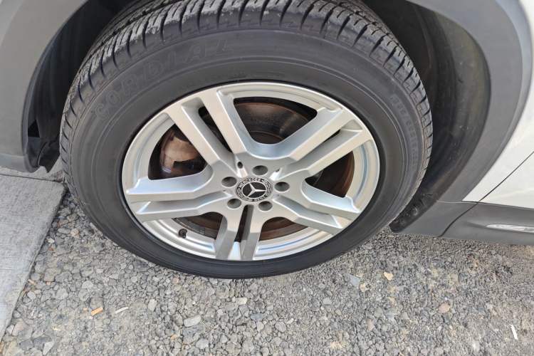 Used Mercedes-Benz GLB 2020 GLB 180 Dynamic Edition Left Front Wheel Hub