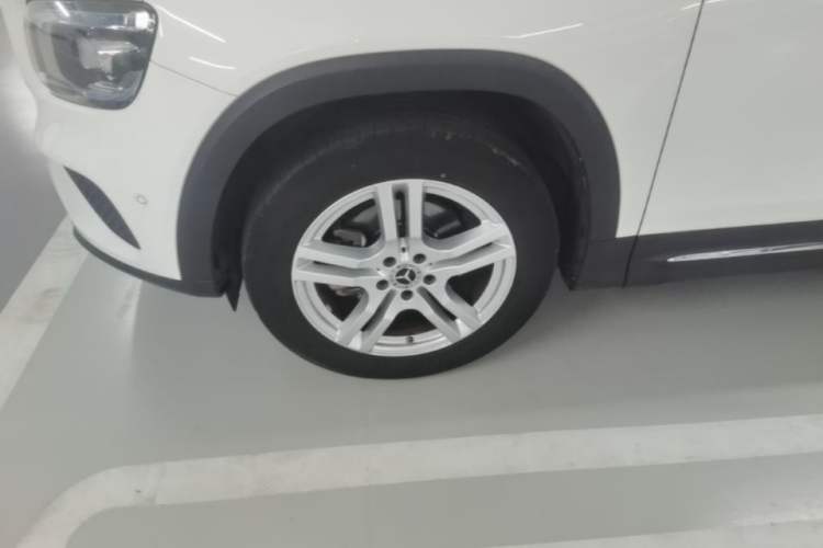 Used Mercedes-Benz GLB 2020 Updated GLB 200 Dynamic Edition Left Front Wheel Hub