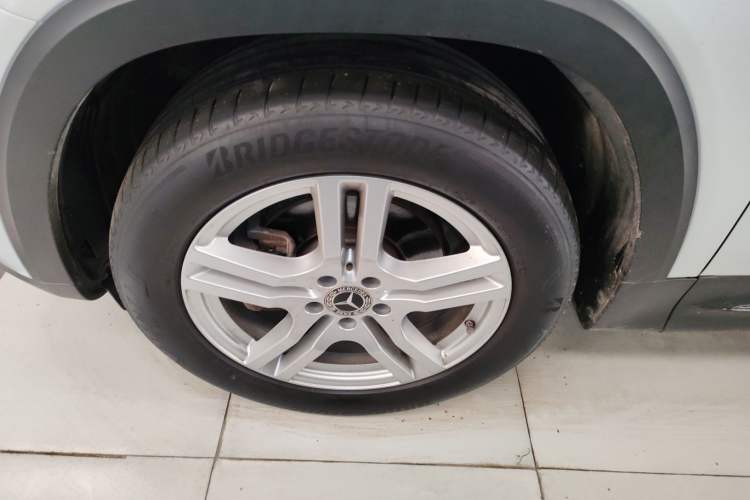 Used Mercedes-Benz GLB 2020 GLB 200 Dynamic Edition Left Front Wheel Hub