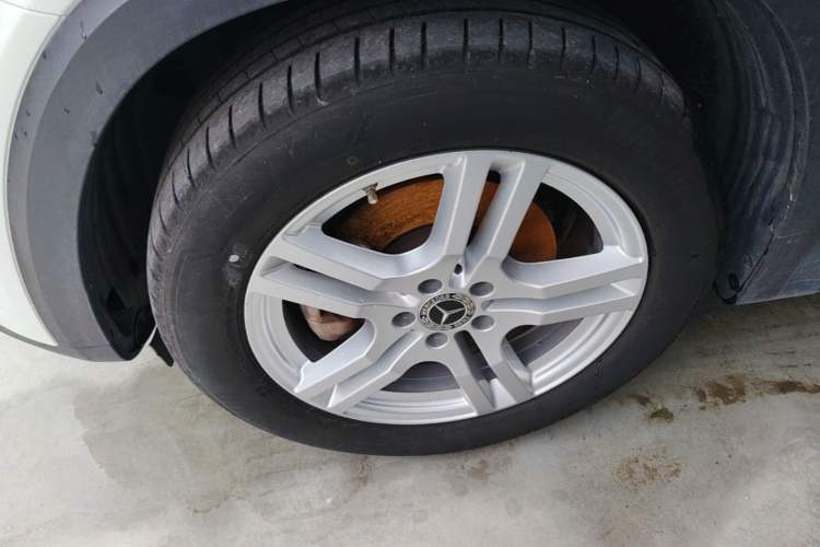 Used Mercedes-Benz GLB 2020 GLB 200 Dynamic Edition Left Front Wheel Hub