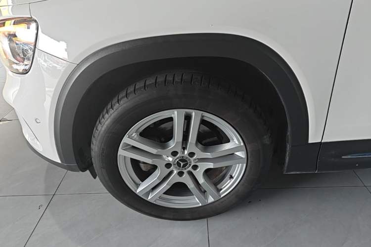 Used Mercedes-Benz GLB 2020 Updated GLB 200 Dynamic Edition Left Front Wheel Hub