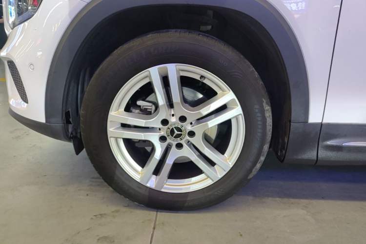Used Mercedes-Benz GLB 2020 Updated GLB 200 Dynamic Edition Left Front Wheel Hub