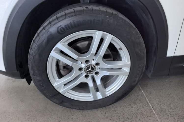 Used Mercedes-Benz GLB 2020 GLB 200 Dynamic Edition Left Front Wheel Hub