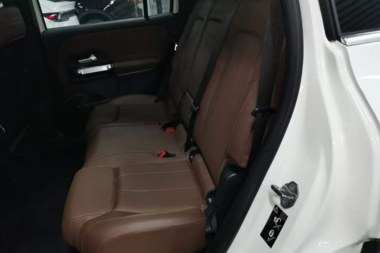 Used Mercedes-Benz GLB 2020 Facelift GLB 200 Fashion Edition Left Rear Seat
