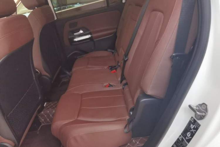 Used Mercedes-Benz GLB 2020 GLB 200 Stylish Edition Left Rear Seat