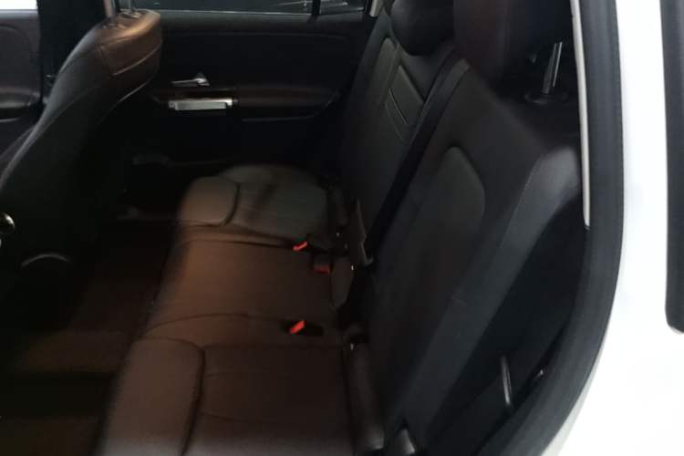 Used Mercedes-Benz GLB 2020 GLB 200 Dynamic Edition Left Rear Seat