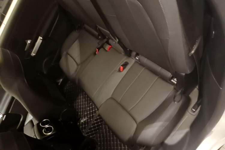 Used Mercedes-Benz GLB 2020 GLB 200 Stylish Edition Left Rear Seat