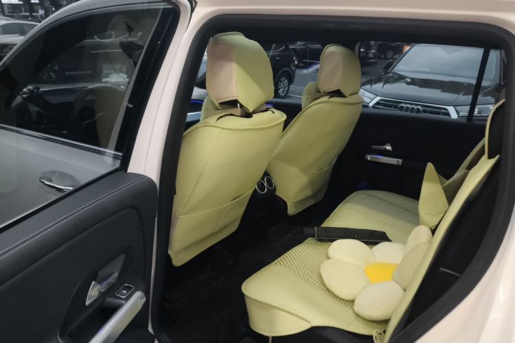 Used Mercedes-Benz GLB 2020 Updated GLB 200 Dynamic Edition Left Rear Seat
