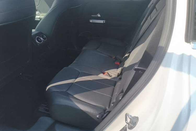 Used Mercedes-Benz GLB 2020 GLB 200 Dynamic Edition Left Rear Seat