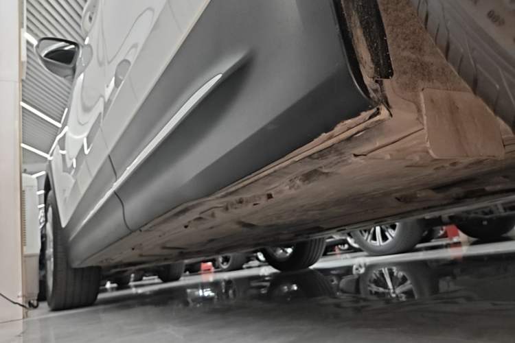 Used Mercedes-Benz GLB 2020 GLB 200 Stylish Edition Left Side Sill