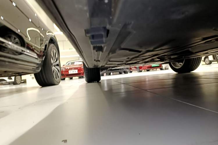 Used Mercedes-Benz GLB 2020 GLB 200 Stylish Edition Left Side Sill