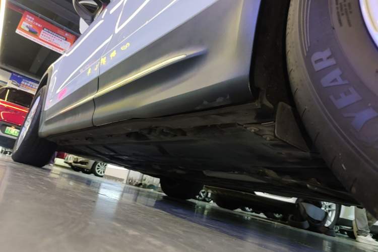 Used Mercedes-Benz GLB 2020 Updated GLB 200 Dynamic Edition Left Side Sill