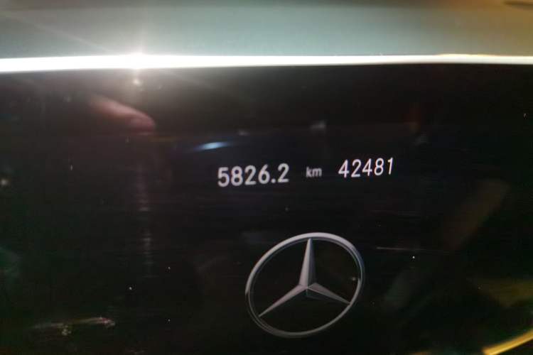 Used Mercedes-Benz GLB 2020 GLB 180 Dynamic Edition Odometer Close Up