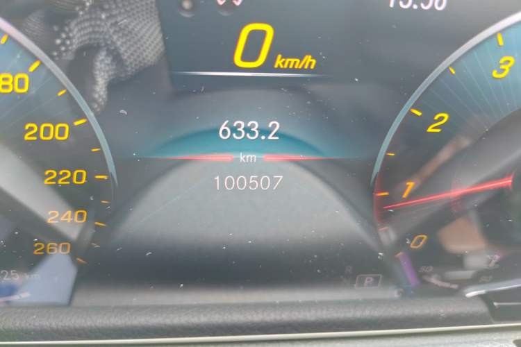 Used Mercedes-Benz GLB 2020 Facelift GLB 200 Fashion Edition Odometer Close Up