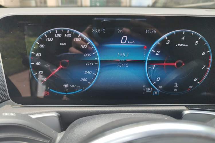 Used Mercedes-Benz GLB 2020 GLB 180 Dynamic Edition Odometer Close Up